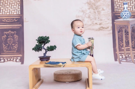 邯郸四个月宝宝可以坐着吗 邯郸四个月宝宝可以坐着吗